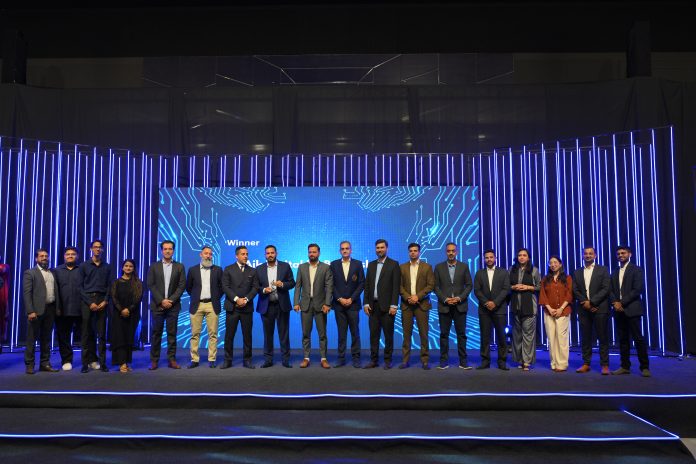 Aik by BankIslami receiving the Best Shariah-Compliant Digital Financial Solution award at Pakistan Digital Awards 2026.